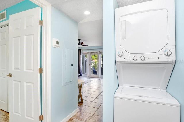 5012 STARFISH DRIVE SE B, St Petersburg, FL 33705