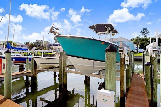 5012 STARFISH DRIVE SE B, St Petersburg, FL 33705