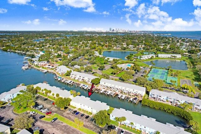 5012 STARFISH DRIVE SE B, St Petersburg, FL 33705