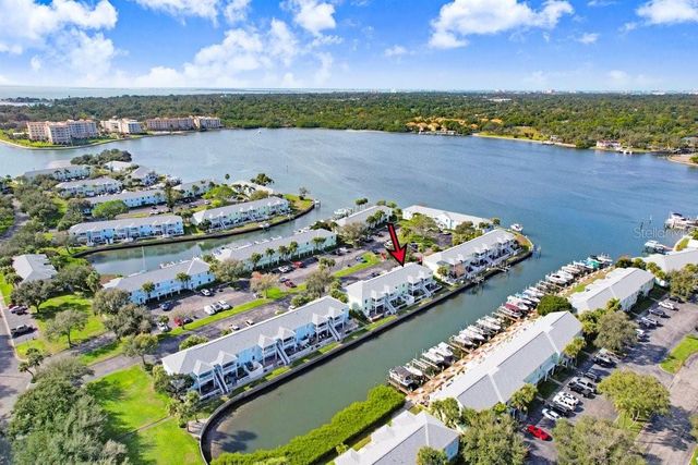 5012 STARFISH DRIVE SE B, St Petersburg, FL 33705