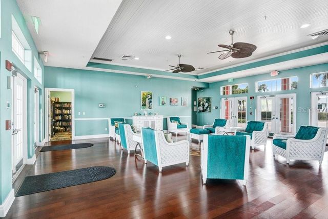 5012 STARFISH DRIVE SE B, St Petersburg, FL 33705