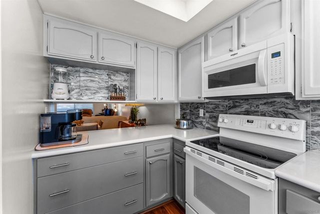 988 E Main St E, El Cajon, CA 92021