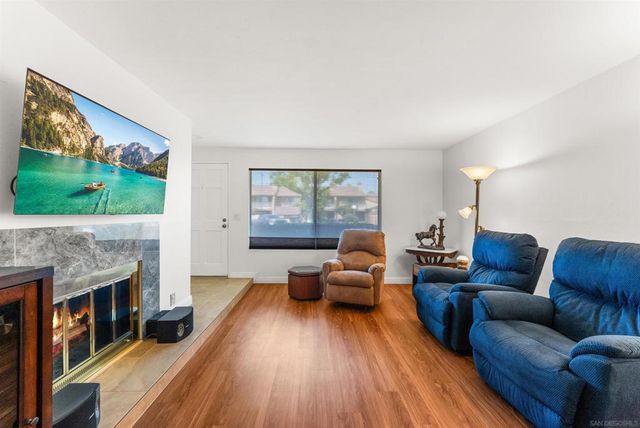 988 E Main St E, El Cajon, CA 92021