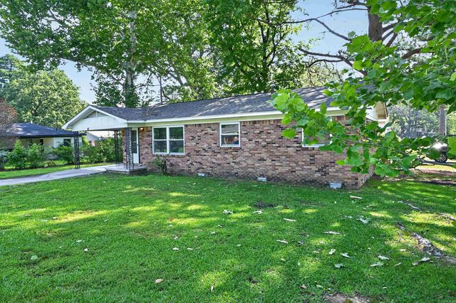 40 Regency Cir Circle, Little Rock, AR 72209