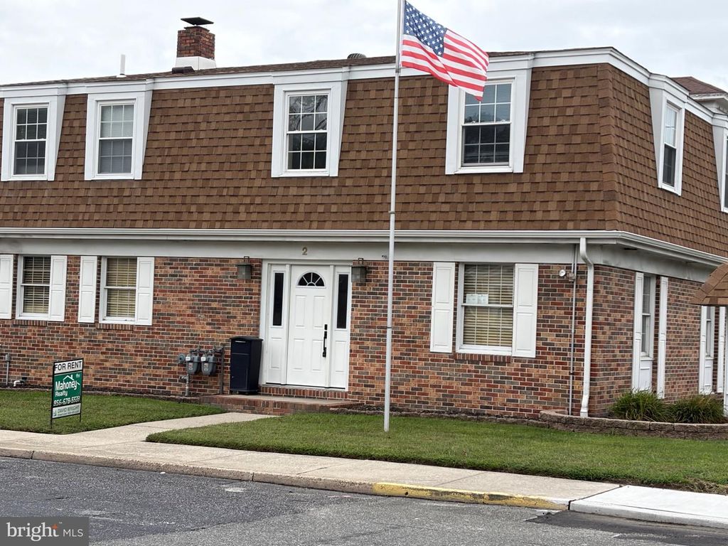 2 CHESTNUT ST, PENNSVILLE, NJ 08070 — photo 2