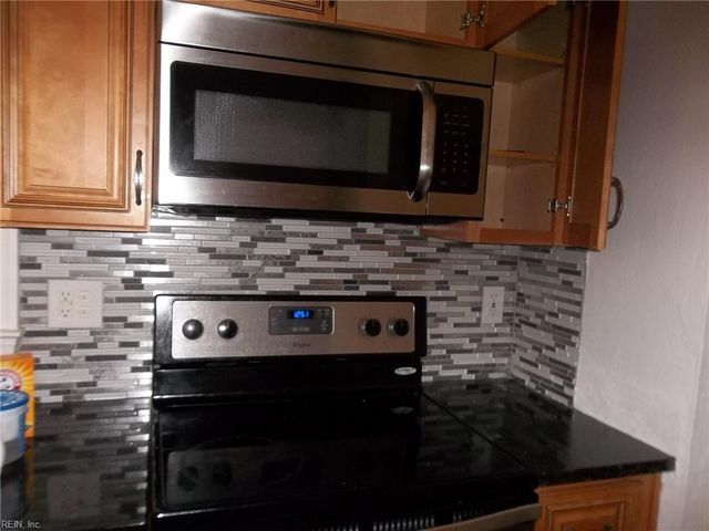 158 Alleghany RD, Hampton, VA 23661