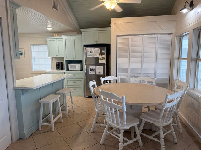 2716 Highway 1, Grand Isle, LA 70358