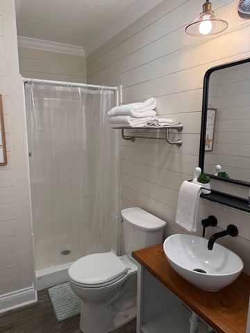 2716 Highway 1, Grand Isle, LA 70358