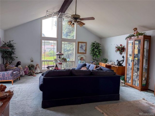 2933 S Macon St, Aurora, CO 80014