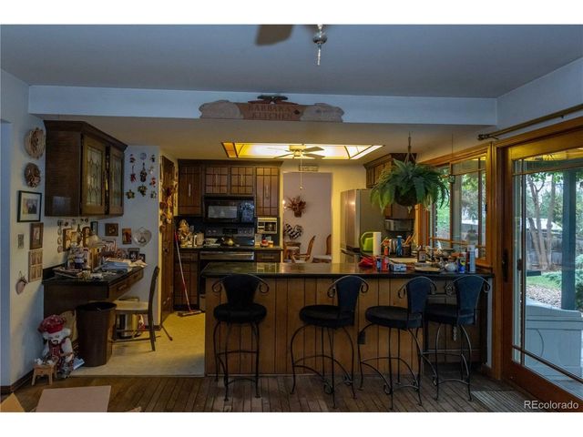 2933 S Macon St, Aurora, CO 80014