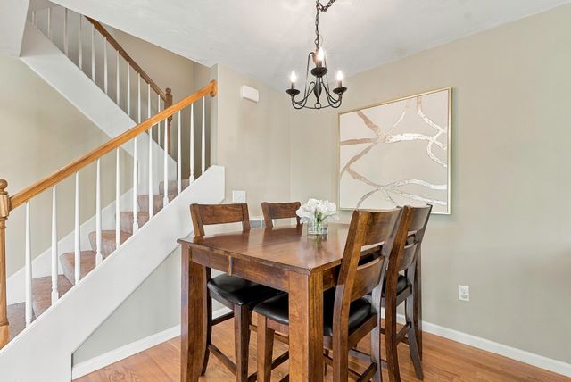 4 Paul Revere 4, Hopkinton, MA 01748