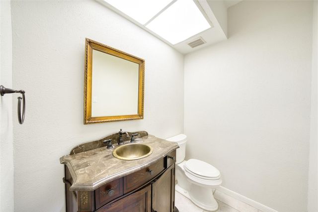 11711 Memorial Drive 573, Houston, TX 77024