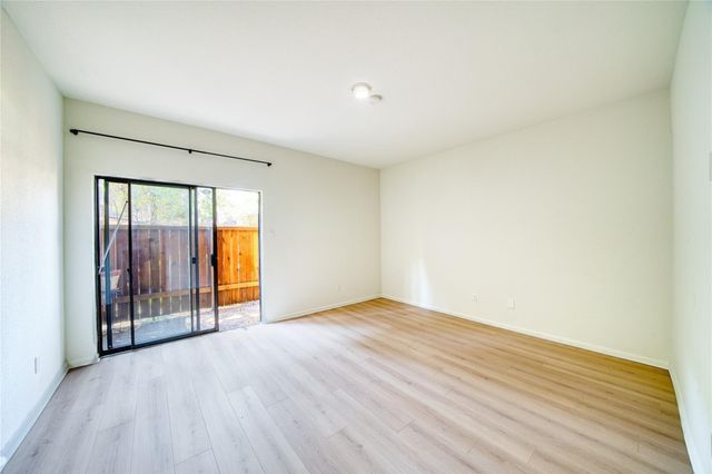 11711 Memorial Drive 573, Houston, TX 77024