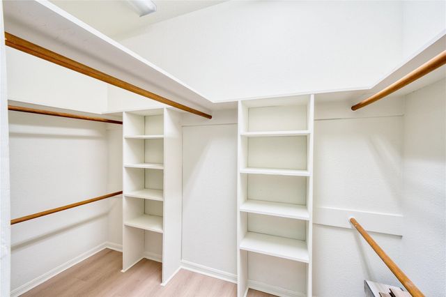 11711 Memorial Drive 573, Houston, TX 77024