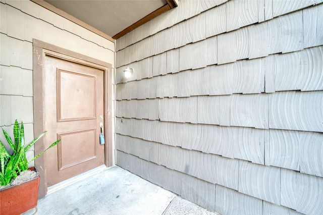 11711 Memorial Drive 573, Houston, TX 77024