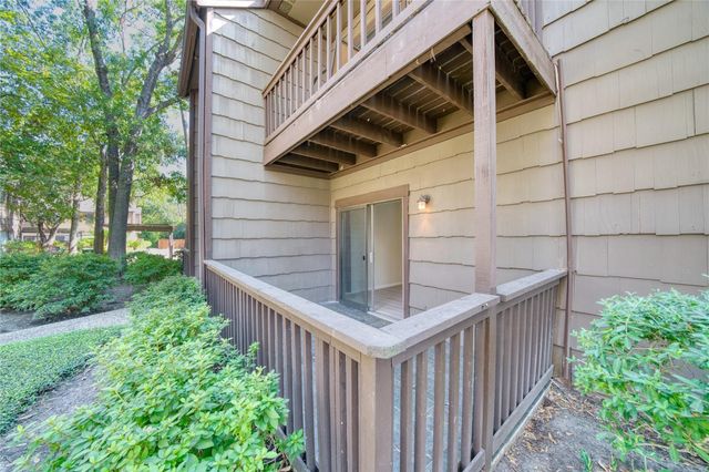 11711 Memorial Drive 573, Houston, TX 77024