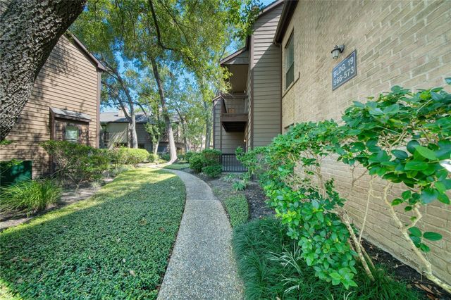 11711 Memorial Drive 573, Houston, TX 77024