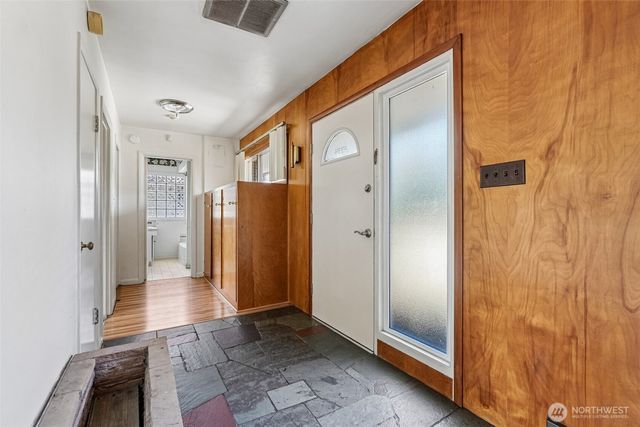 2219 Ocean Beach Highway, Longview, WA 98632