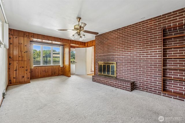 2219 Ocean Beach Highway, Longview, WA 98632