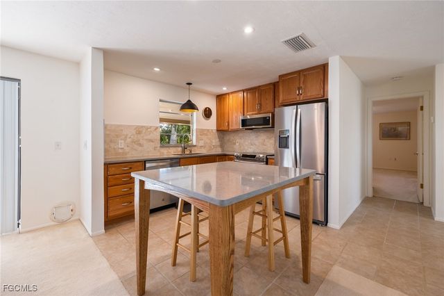 1614 S Mayfair RD, Fort Myers, FL 33919