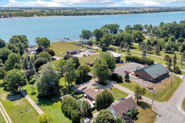 294 Recor Road, East China, MI 48054