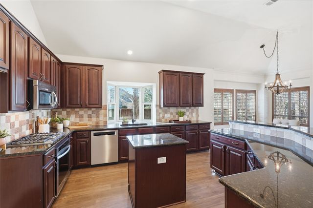 9316 Sterling Gate Drive, Mckinney, TX 75072