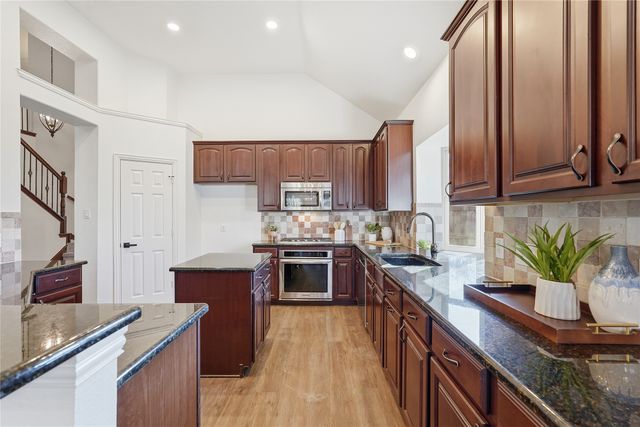 9316 Sterling Gate Drive, Mckinney, TX 75072