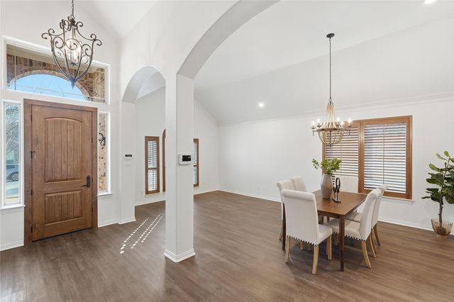 9316 Sterling Gate Drive, Mckinney, TX 75072