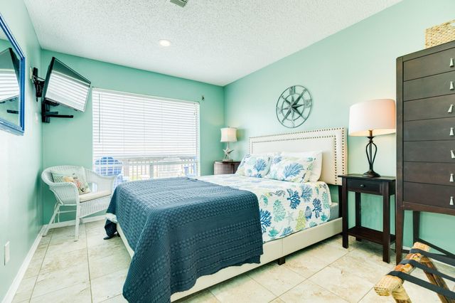 22509 Kennedy Drive, Galveston, TX 77554