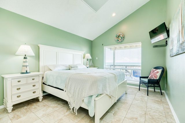 22509 Kennedy Drive, Galveston, TX 77554