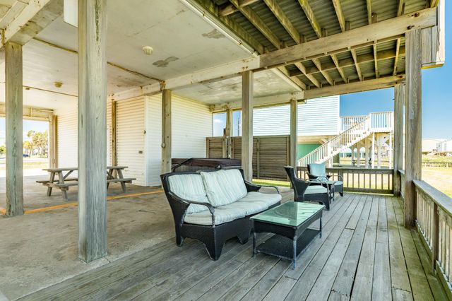 22509 Kennedy Drive, Galveston, TX 77554