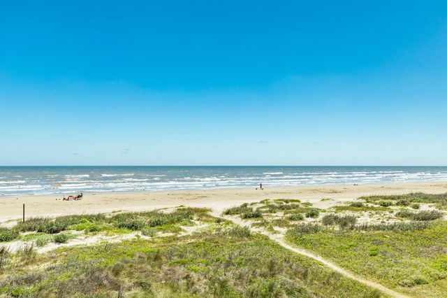 22509 Kennedy Drive, Galveston, TX 77554