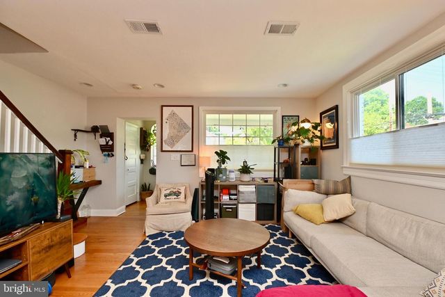 14 53RD ST SE, Washington, DC 20019