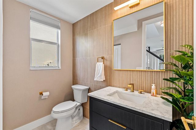 1570 NW 48th Place, Boca Raton, FL 33431