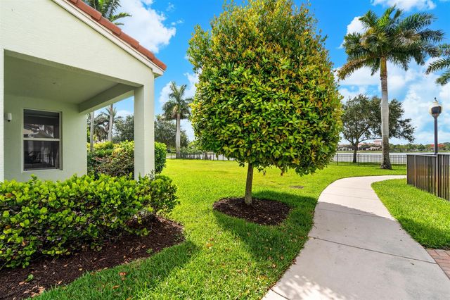 1570 NW 48th Place, Boca Raton, FL 33431