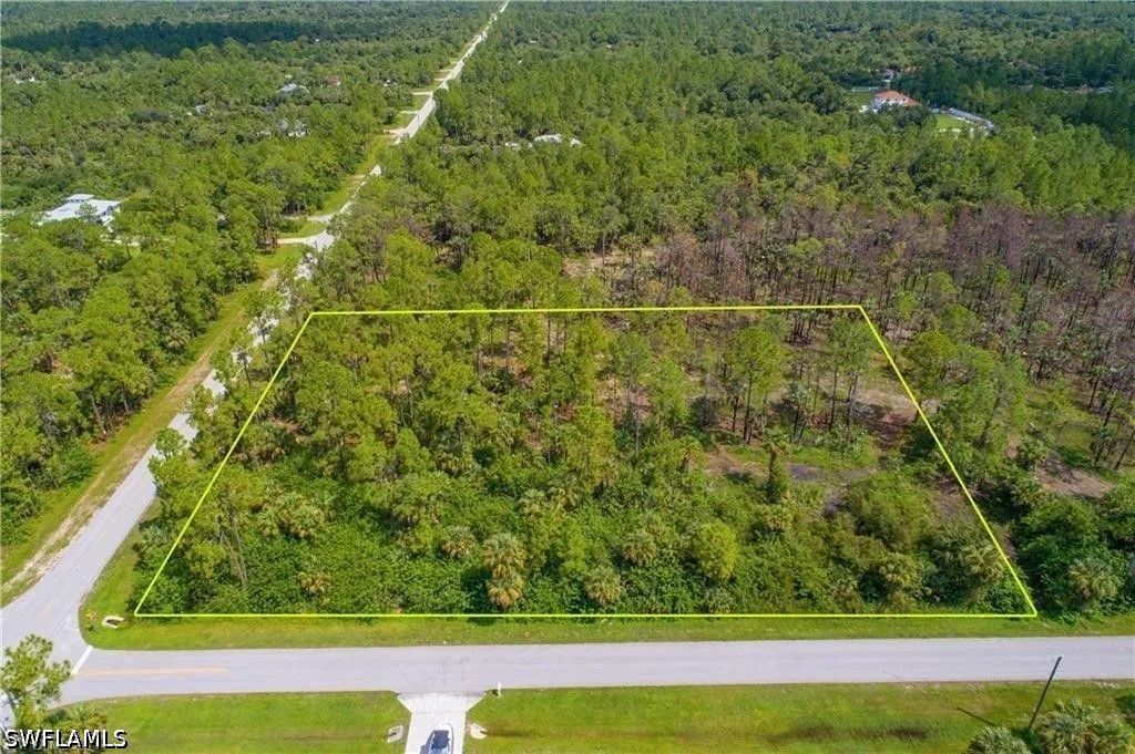 DESOTO BLVD S 24 AVE E, Naples, FL 34117