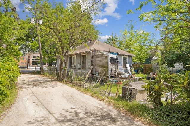 1707 Yale Street, Houston, TX 77008