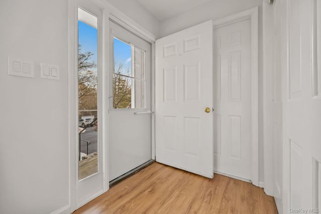 11 Pondview Close, Chappaqua, NY 10514