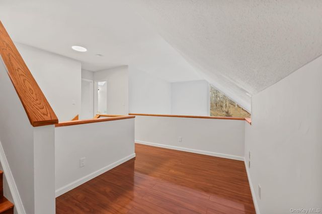 11 Pondview Close, Chappaqua, NY 10514