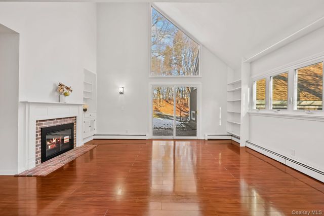 11 Pondview Close, Chappaqua, NY 10514