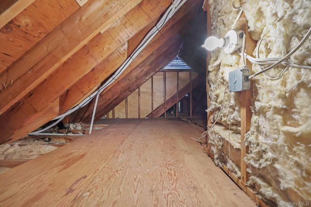 11 Pondview Close, Chappaqua, NY 10514