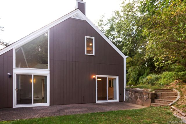 11 Pondview Close, Chappaqua, NY 10514