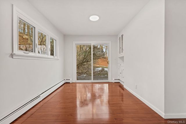 11 Pondview Close, Chappaqua, NY 10514