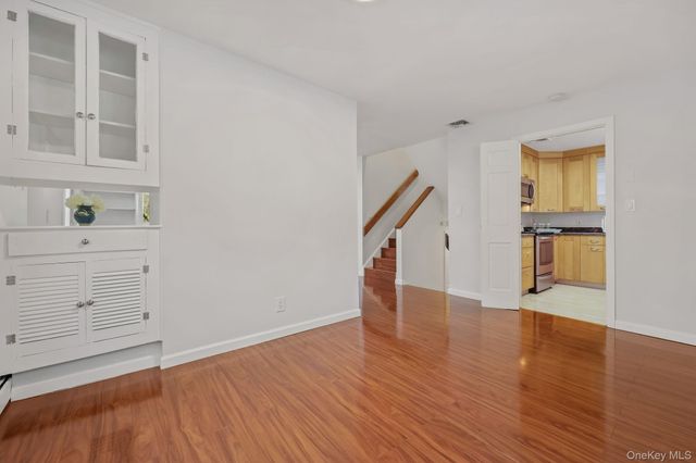 11 Pondview Close, Chappaqua, NY 10514