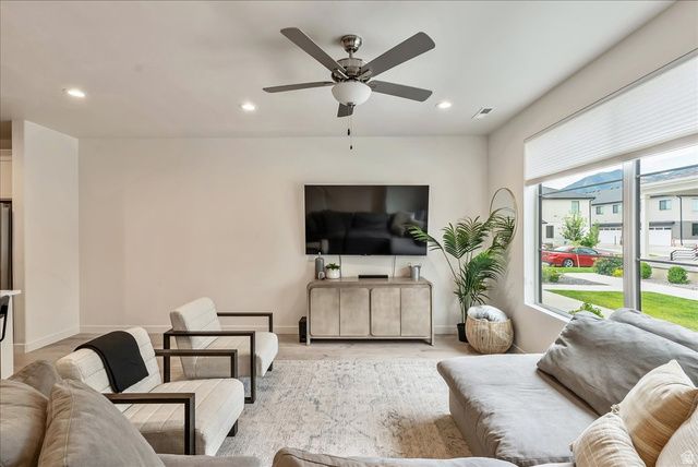 1104 S 200 E, Spanish Fork, UT 84660