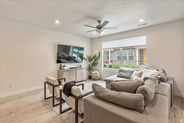 1104 S 200 E, Spanish Fork, UT 84660