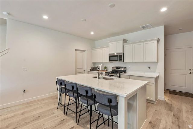 1104 S 200 E, Spanish Fork, UT 84660