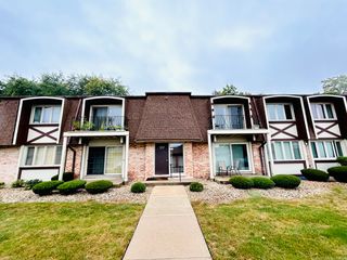 12720 Carriage Lane B2, Crestwood, IL 60418
