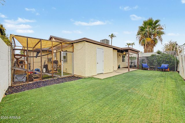 313 E SEQUOIA Drive, Phoenix, AZ 85024