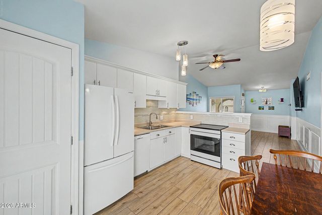 313 E SEQUOIA Drive, Phoenix, AZ 85024